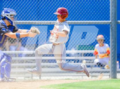 Thumbnail 1 in El Camino Real vs Roosevelt photogallery.