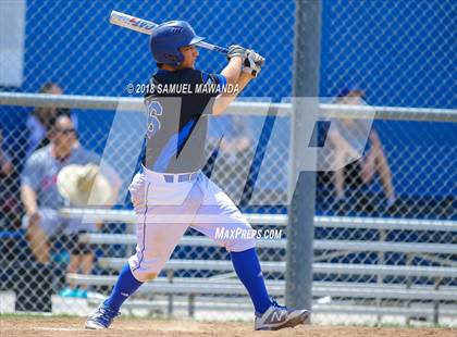 Thumbnail 2 in El Camino Real vs Roosevelt photogallery.