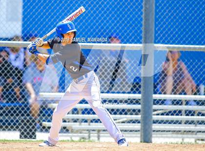 Thumbnail 2 in El Camino Real vs Roosevelt photogallery.