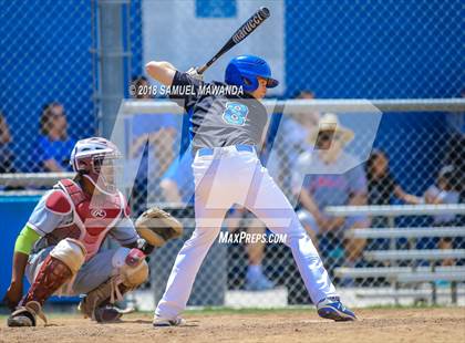 Thumbnail 2 in El Camino Real vs Roosevelt photogallery.