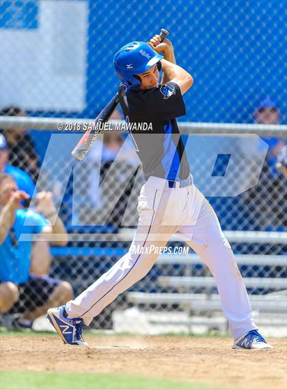 Thumbnail 1 in El Camino Real vs Roosevelt photogallery.