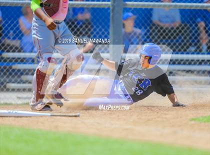 Thumbnail 3 in El Camino Real vs Roosevelt photogallery.