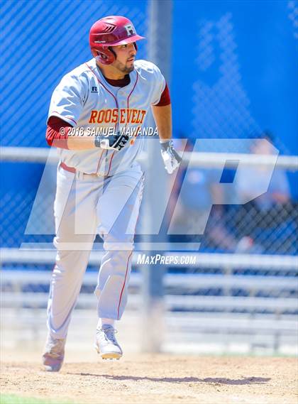 Thumbnail 3 in El Camino Real vs Roosevelt photogallery.