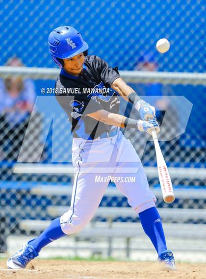 Thumbnail 1 in El Camino Real vs Roosevelt photogallery.