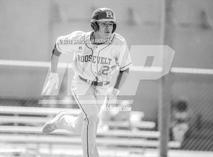 Thumbnail 3 in El Camino Real vs Roosevelt photogallery.