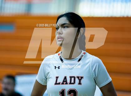 Thumbnail 2 in Grand Saline vs Campbell photogallery.