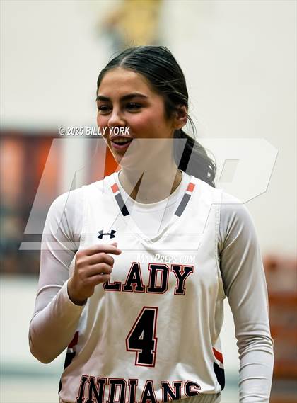 Thumbnail 2 in Grand Saline vs Campbell photogallery.