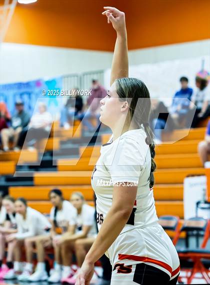 Thumbnail 1 in Grand Saline vs Campbell photogallery.