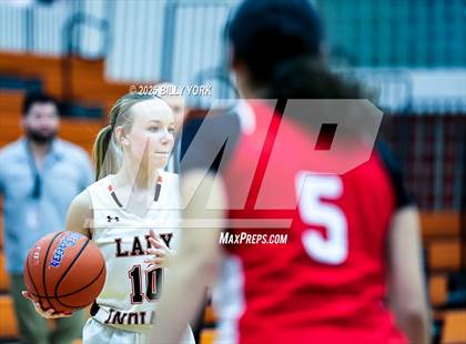 Thumbnail 2 in Grand Saline vs Campbell photogallery.