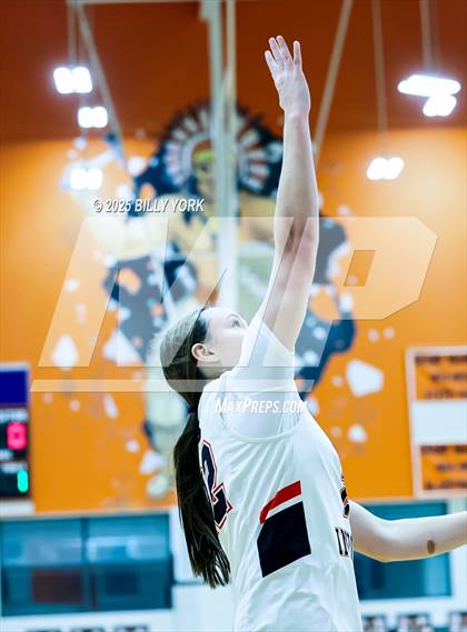 Thumbnail 3 in Grand Saline vs Campbell photogallery.