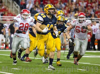 Thumbnail 1 in Ithaca vs Clinton (MHSAA Division 6 Final) photogallery.