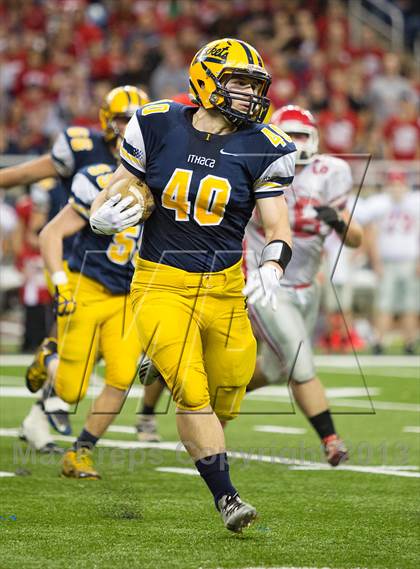 Thumbnail 2 in Ithaca vs Clinton (MHSAA Division 6 Final) photogallery.