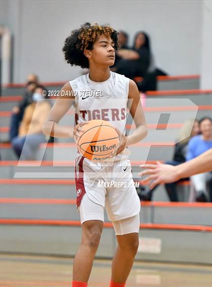 Thumbnail 1 in Vista del Lago vs. Patterson (Tiger Classic) photogallery.