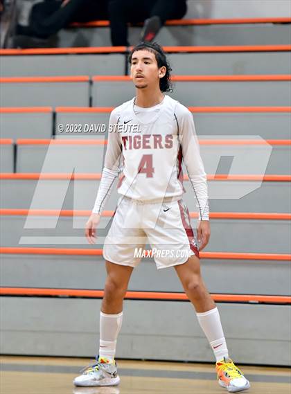 Thumbnail 1 in Vista del Lago vs. Patterson (Tiger Classic) photogallery.