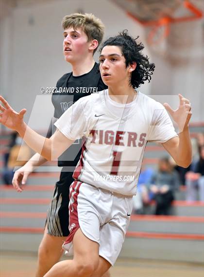 Thumbnail 2 in Vista del Lago vs. Patterson (Tiger Classic) photogallery.