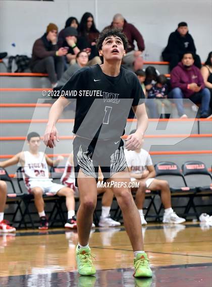 Thumbnail 1 in Vista del Lago vs. Patterson (Tiger Classic) photogallery.