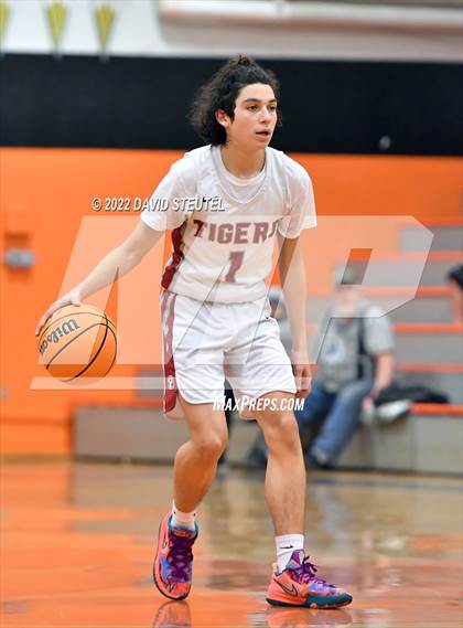 Thumbnail 1 in Vista del Lago vs. Patterson (Tiger Classic) photogallery.
