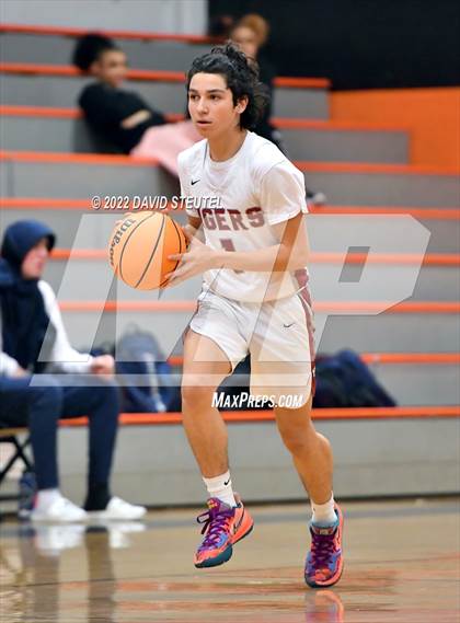Thumbnail 2 in Vista del Lago vs. Patterson (Tiger Classic) photogallery.