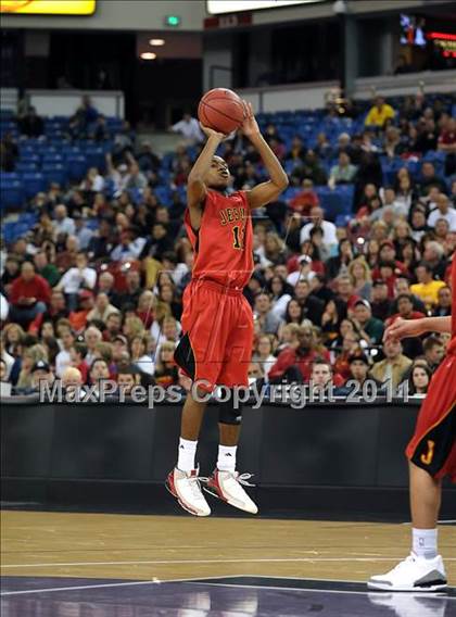 Thumbnail 2 in Jesuit vs. Sheldon (CIF SJS D1 Final) photogallery.