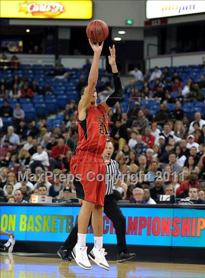 Thumbnail 2 in Jesuit vs. Sheldon (CIF SJS D1 Final) photogallery.