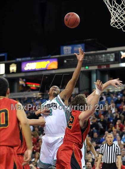 Thumbnail 3 in Jesuit vs. Sheldon (CIF SJS D1 Final) photogallery.