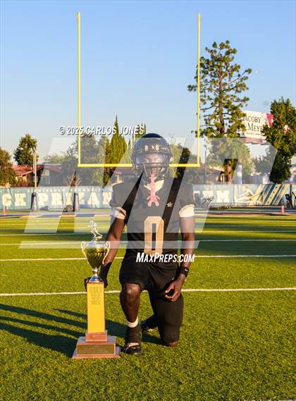 Thumbnail 2 in Santee vs. Hawkins (CIF LACS Division lll Final) photogallery.