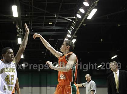 Thumbnail 1 in Shelby vs. East Lincoln (NCHSAA 2A West Final) photogallery.