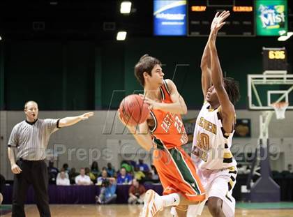 Thumbnail 1 in Shelby vs. East Lincoln (NCHSAA 2A West Final) photogallery.