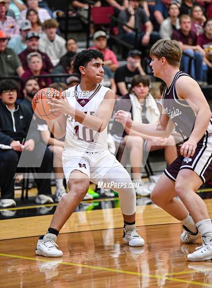 Thumbnail 2 in Milano vs Flatonia (UIL 2A Reg IV Quarterfinal) photogallery.