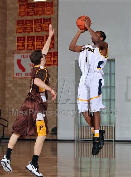 Thumbnail 1 in Xaverian vs Parker (MaxPreps Holiday Classic) photogallery.