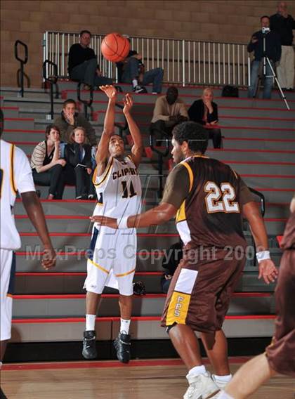 Thumbnail 3 in Xaverian vs Parker (MaxPreps Holiday Classic) photogallery.
