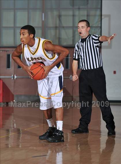 Thumbnail 1 in Xaverian vs Parker (MaxPreps Holiday Classic) photogallery.