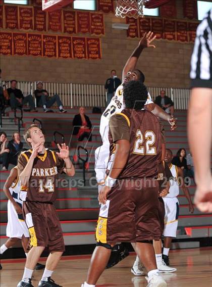 Thumbnail 2 in Xaverian vs Parker (MaxPreps Holiday Classic) photogallery.