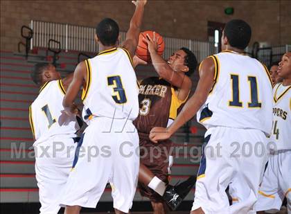 Thumbnail 3 in Xaverian vs Parker (MaxPreps Holiday Classic) photogallery.