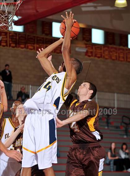 Thumbnail 1 in Xaverian vs Parker (MaxPreps Holiday Classic) photogallery.