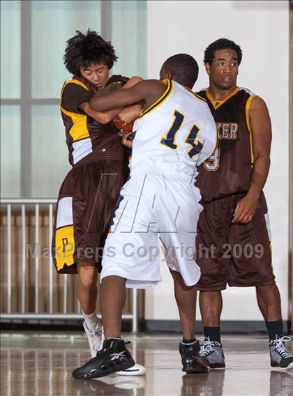 Thumbnail 2 in Xaverian vs Parker (MaxPreps Holiday Classic) photogallery.