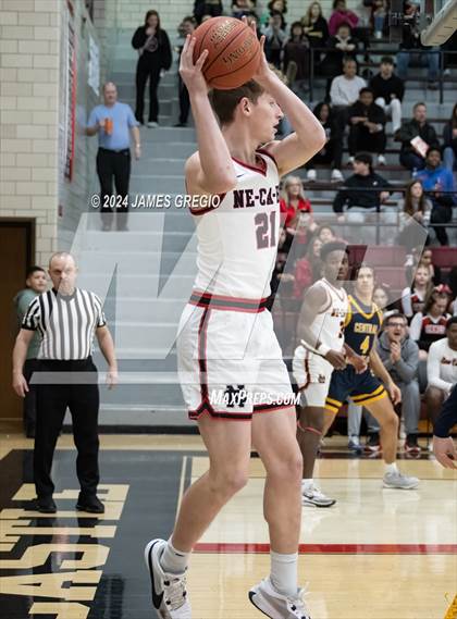 Thumbnail 3 in Central Catholic @ New Castle photogallery.