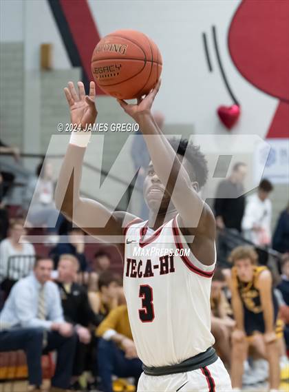 Thumbnail 1 in Central Catholic @ New Castle photogallery.
