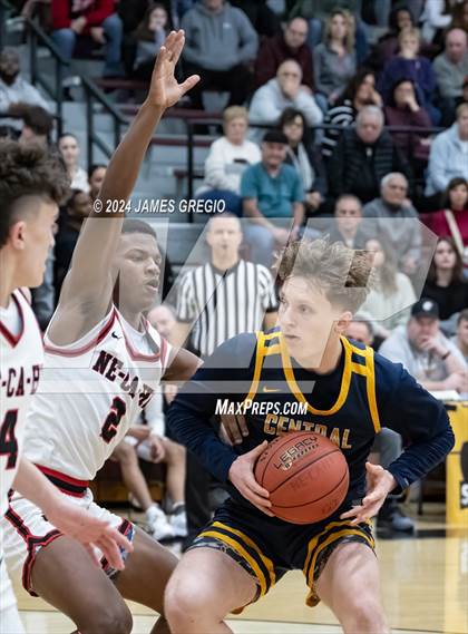 Thumbnail 2 in Central Catholic @ New Castle photogallery.