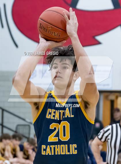Thumbnail 3 in Central Catholic @ New Castle photogallery.