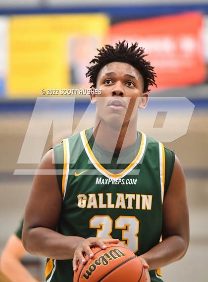 Thumbnail 2 in Gallatin @ Wilson Central photogallery.