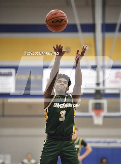 Thumbnail 3 in Gallatin @ Wilson Central photogallery.