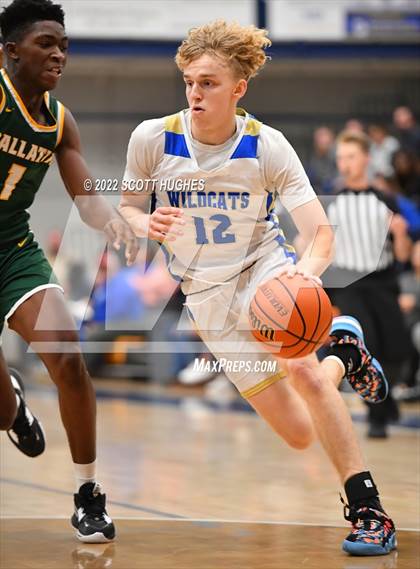 Thumbnail 3 in Gallatin @ Wilson Central photogallery.