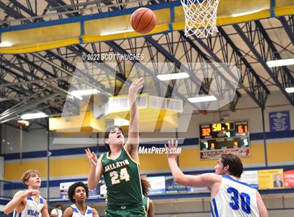 Thumbnail 2 in Gallatin @ Wilson Central photogallery.