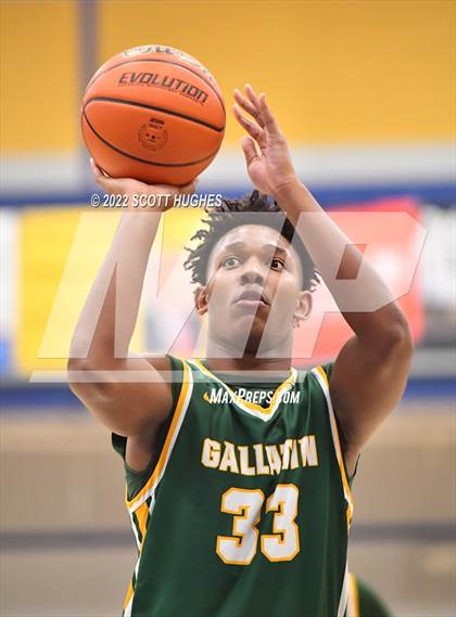 Thumbnail 2 in Gallatin @ Wilson Central photogallery.