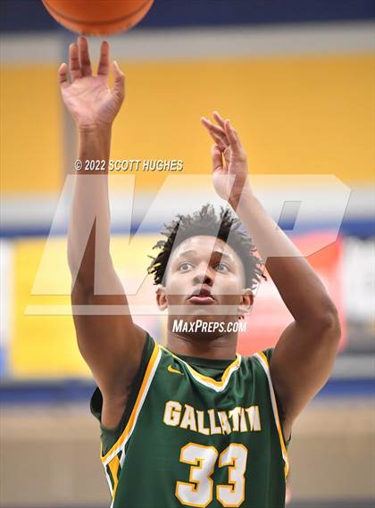 Thumbnail 3 in Gallatin @ Wilson Central photogallery.