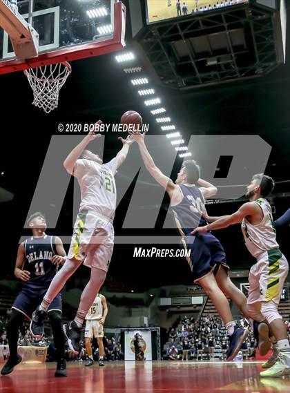 Thumbnail 1 in Delano vs. Kingsburg (CIF D4 Central Section Championship) photogallery.
