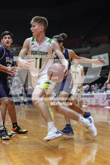Thumbnail 1 in Delano vs. Kingsburg (CIF D4 Central Section Championship) photogallery.