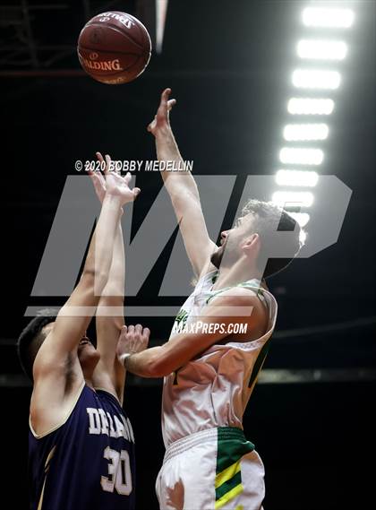 Thumbnail 3 in Delano vs. Kingsburg (CIF D4 Central Section Championship) photogallery.