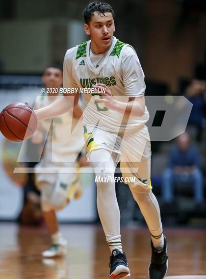 Thumbnail 2 in Delano vs. Kingsburg (CIF D4 Central Section Championship) photogallery.